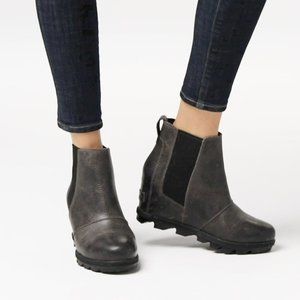 SOREL Joan of Arctic Wedge II Chelsea Bootie